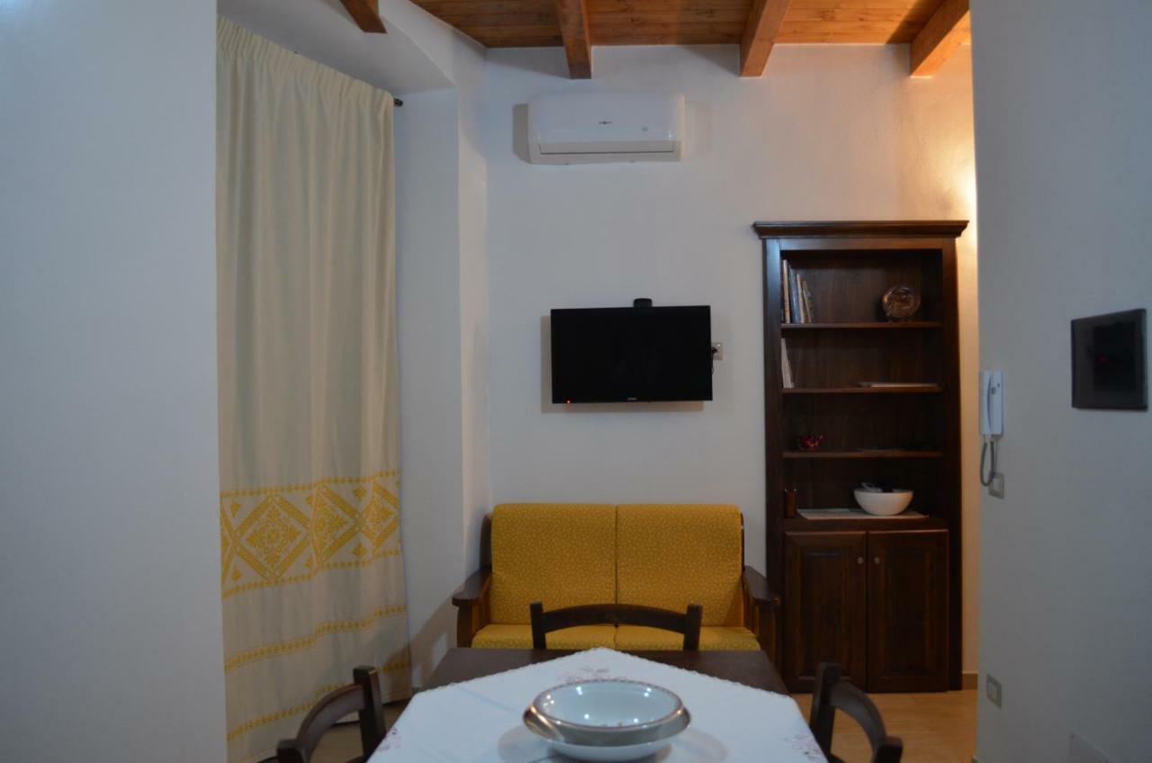 Casa Vacanze La Pavoncella イグレージアス エクステリア 写真