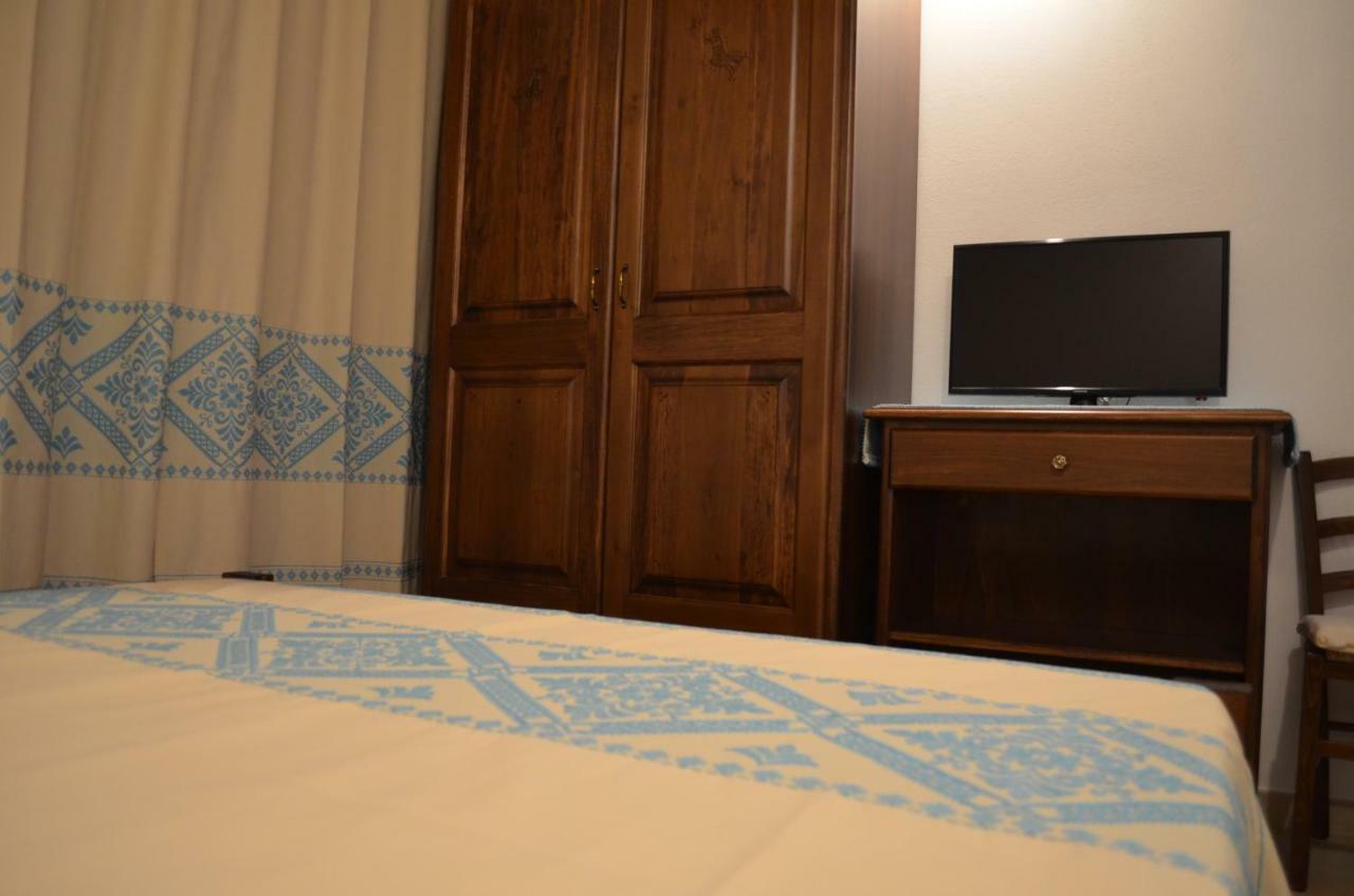 Casa Vacanze La Pavoncella イグレージアス エクステリア 写真