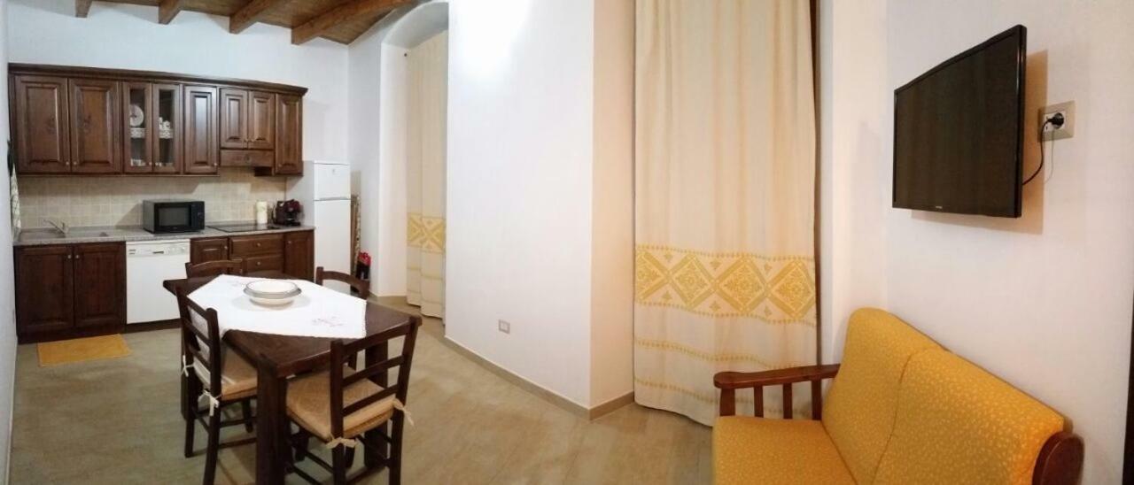 Casa Vacanze La Pavoncella イグレージアス エクステリア 写真